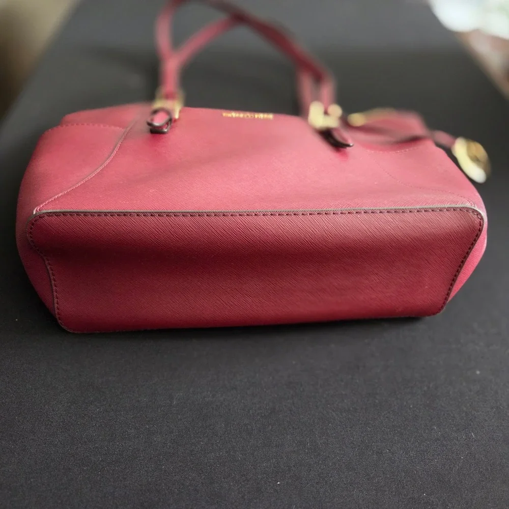 Michael Kors Charlotte Large Zip Tote Dark Cherry Saffiano Leather 35T0GCFT7L - Picture 4 of 10